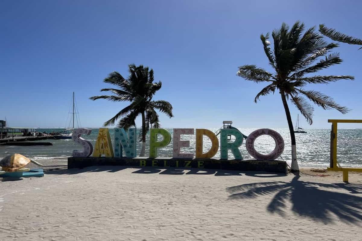 White Sands Cove San Pedro  Esterno foto